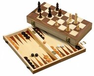 Kassette met schaken, dammen en Backgammon